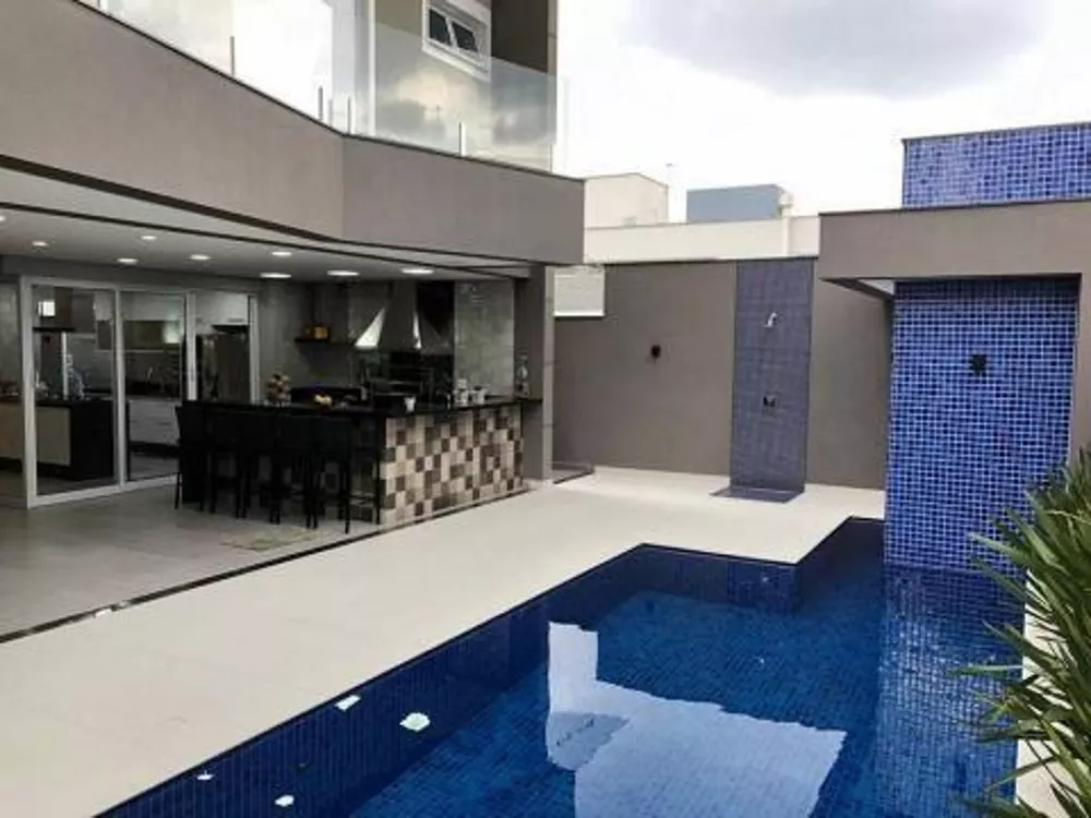 Casa de Condomínio à venda com 4 quartos, 580m² - Foto 1