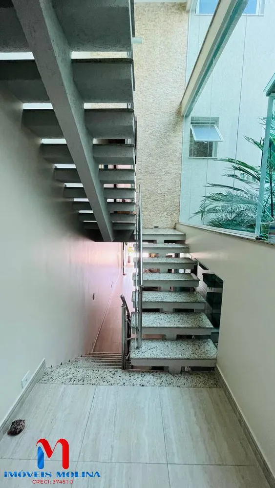 Sobrado, 4 quartos, 210 m² - Foto 2