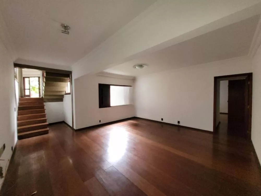 Sobrado à venda com 6 quartos, 434m² - Foto 3