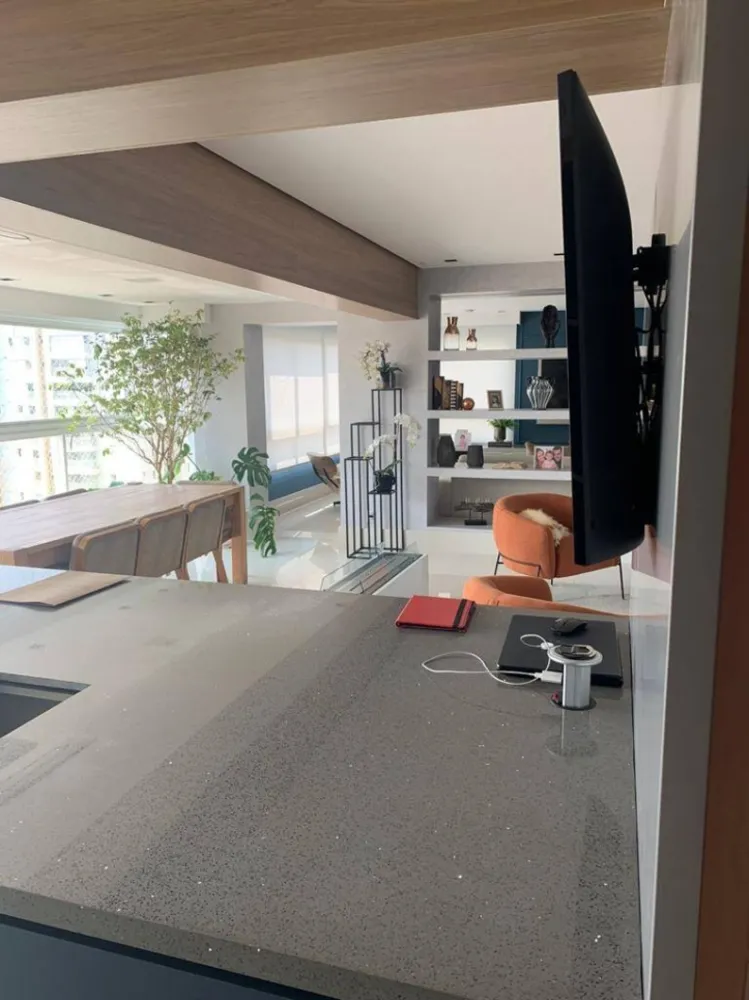 Apartamento, 3 quartos, 234 m² - Foto 1