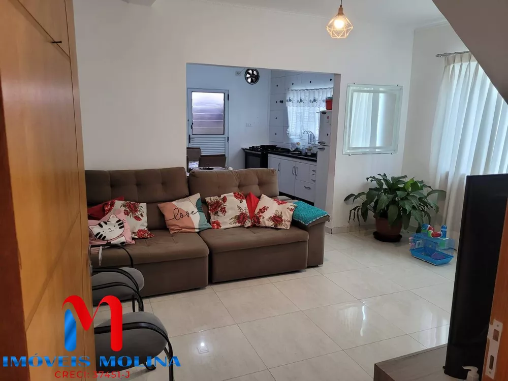 Sobrado à venda com 3 quartos, 120m² - Foto 1