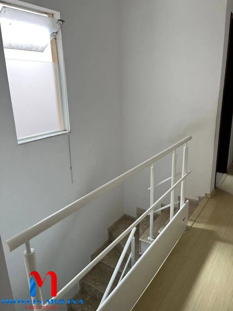 Casa, 3 quartos, 232 m² - Foto 2