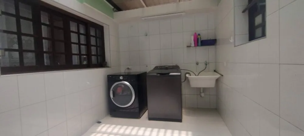 Casa, 3 quartos, 224 m² - Foto 4