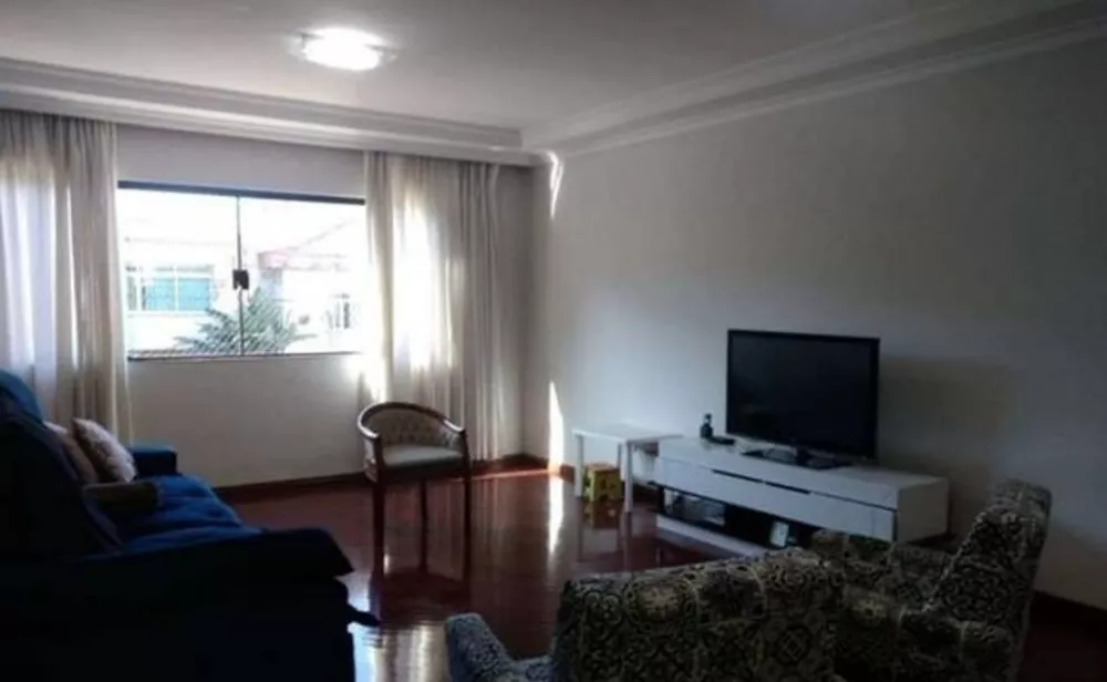 Sobrado à venda com 3 quartos, 201m² - Foto 2