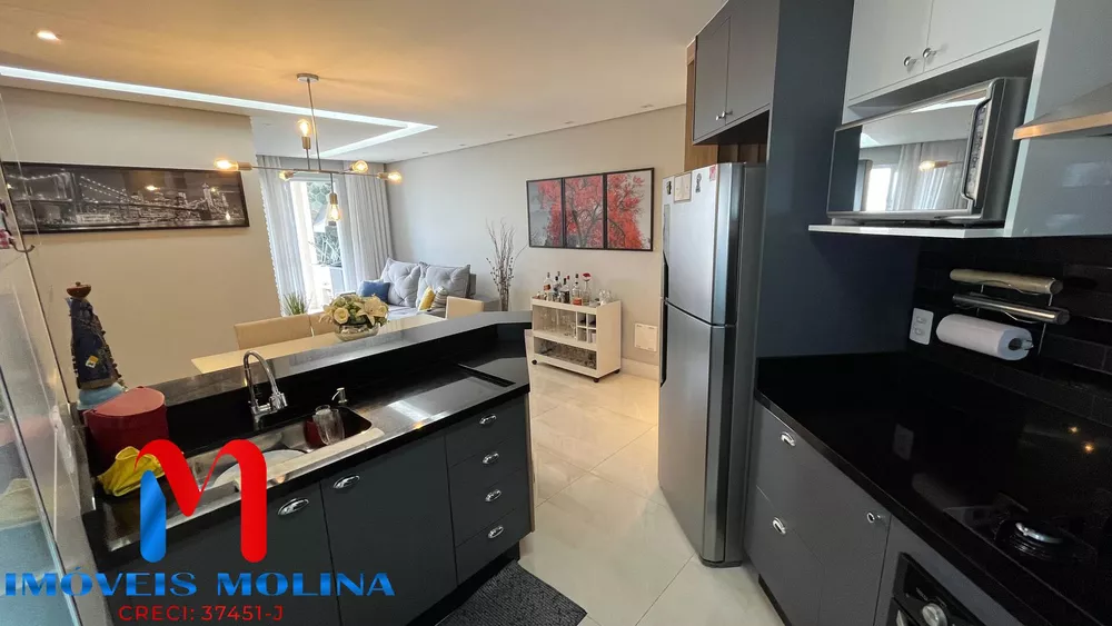 Apartamento à venda com 2 quartos, 60m² - Foto 3