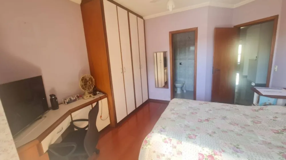Sobrado, 4 quartos, 300 m² - Foto 1