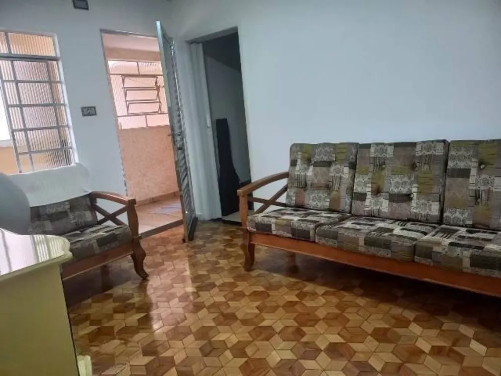 Sobrado à venda com 4 quartos, 210m² - Foto 2