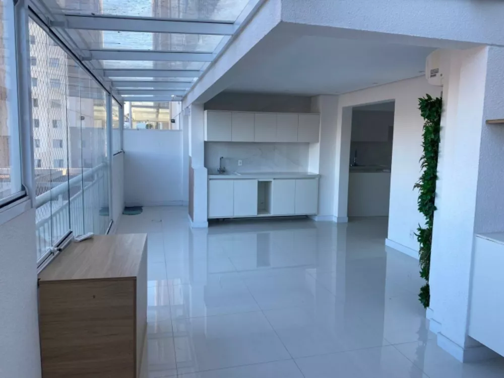 Apartamento à venda com 2 quartos, 90m² - Foto 1