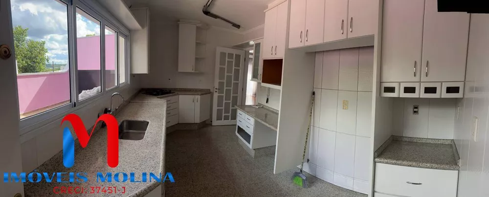 Sobrado à venda com 5 quartos, 382m² - Foto 3