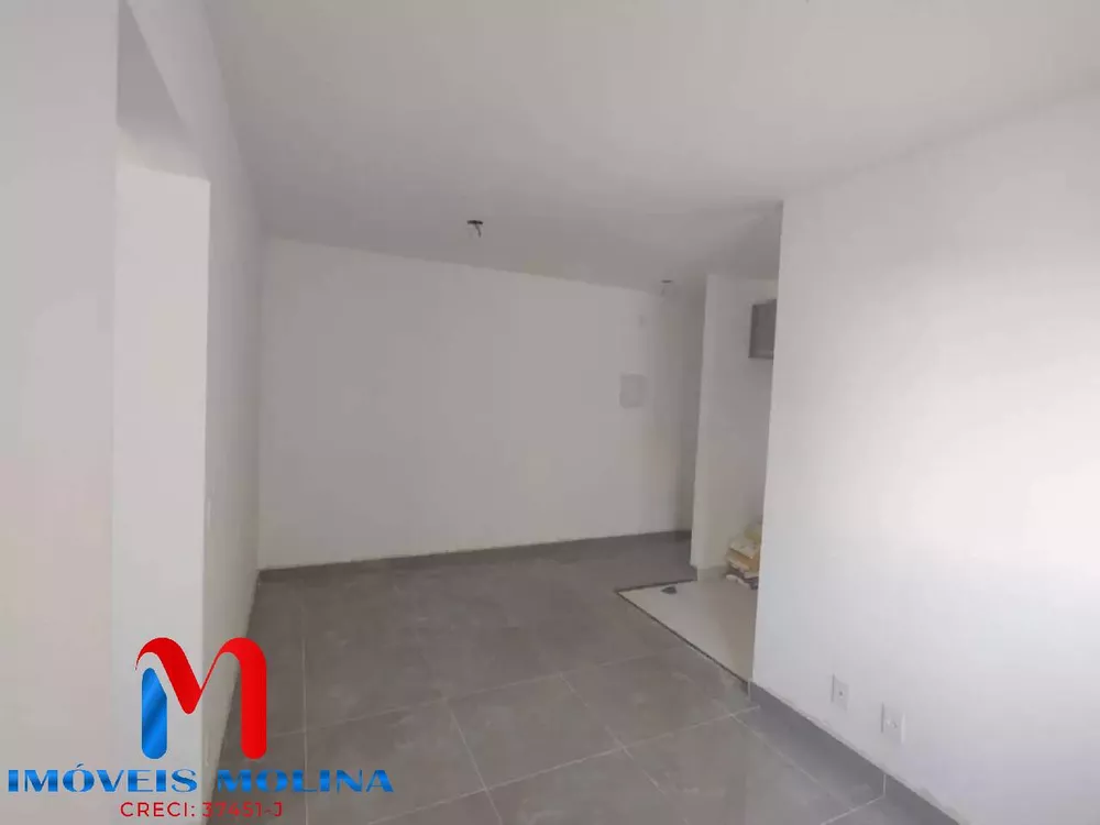 Apartamento à venda com 2 quartos, 44m² - Foto 3