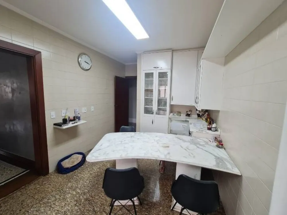 Apartamento, 4 quartos, 230 m² - Foto 1