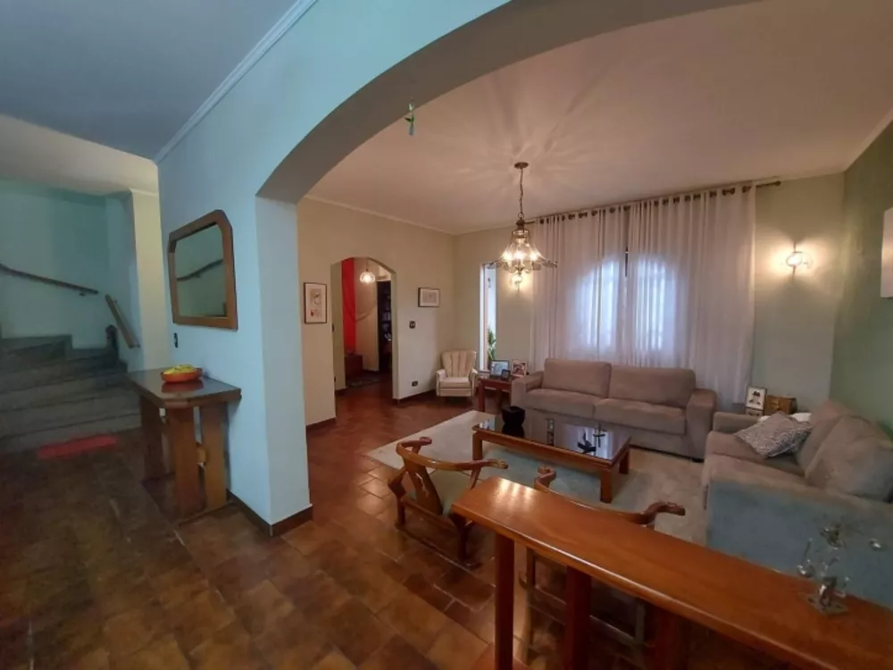 Casa à venda com 3 quartos, 270m² - Foto 3