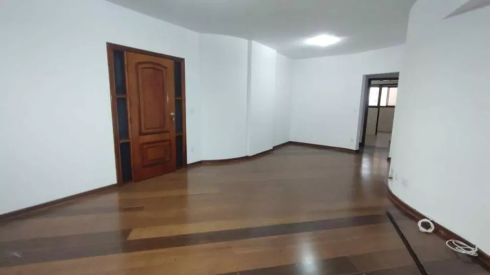 Apartamento à venda com 3 quartos, 110m² - Foto 4