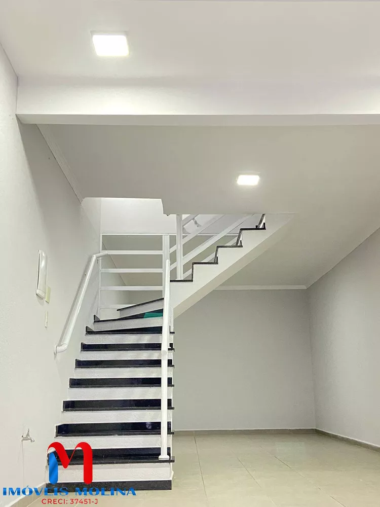 Casa à venda com 2 quartos, 86m² - Foto 2