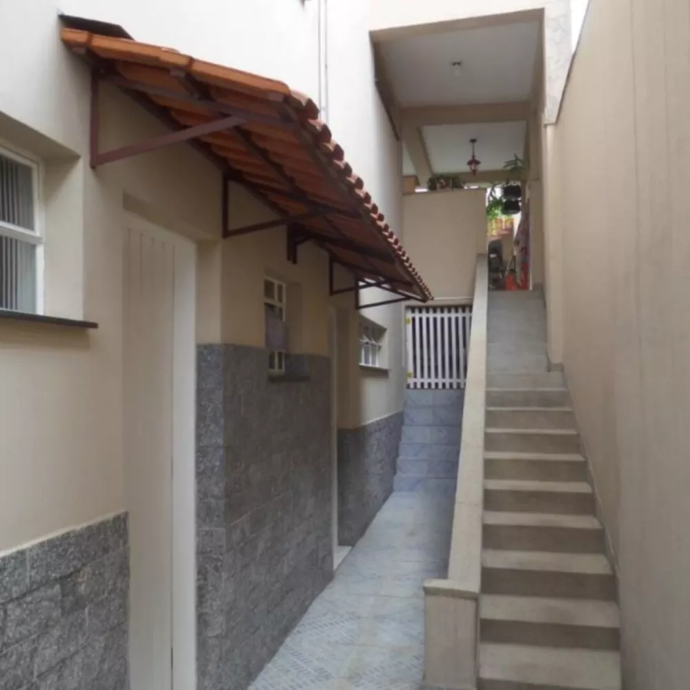 Casa à venda com 2 quartos, 310m² - Foto 3