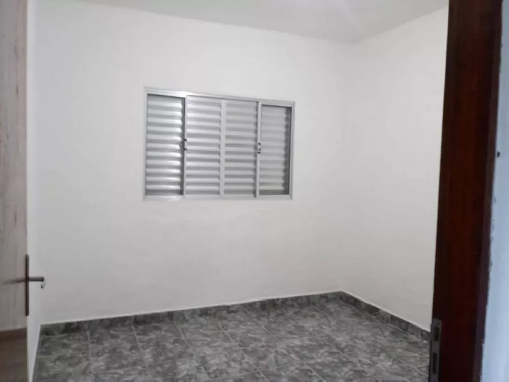 Casa à venda com 2 quartos, 67m² - Foto 4