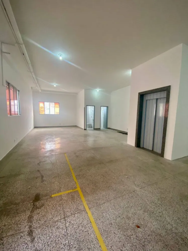 Sala-Conjunto, 800 m² - Foto 1