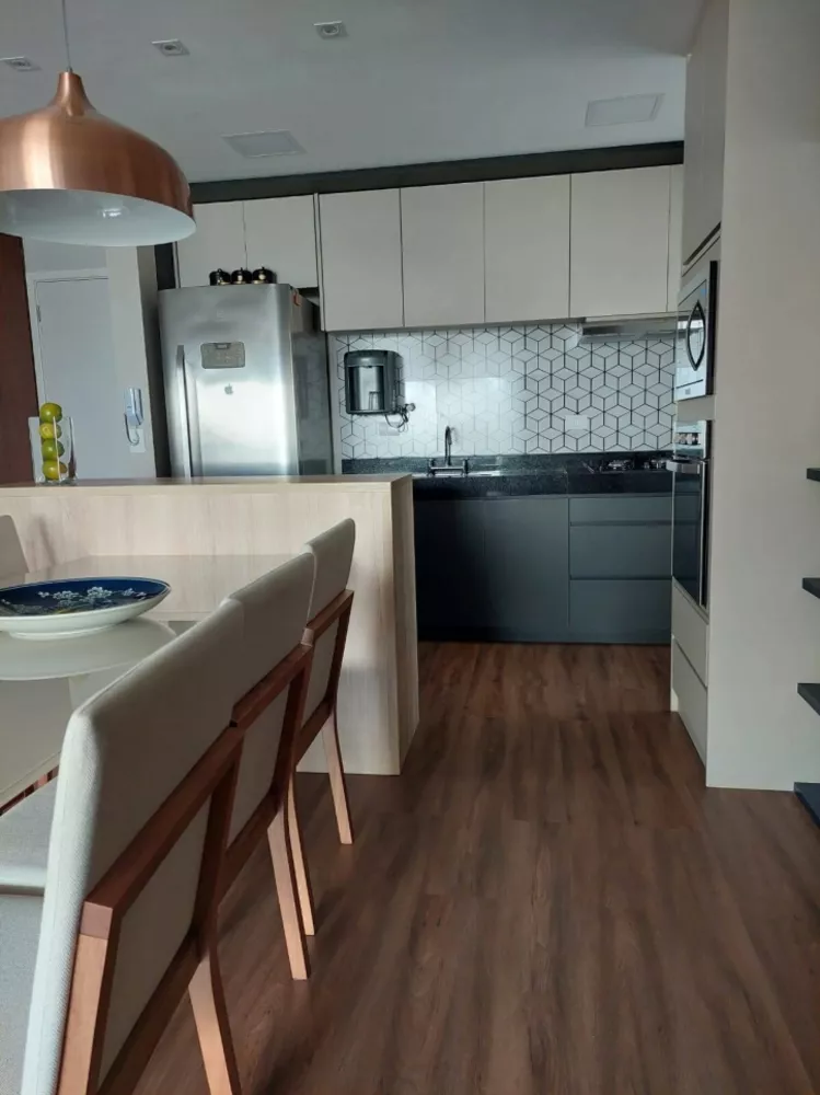 Apartamento à venda com 3 quartos, 90m² - Foto 1