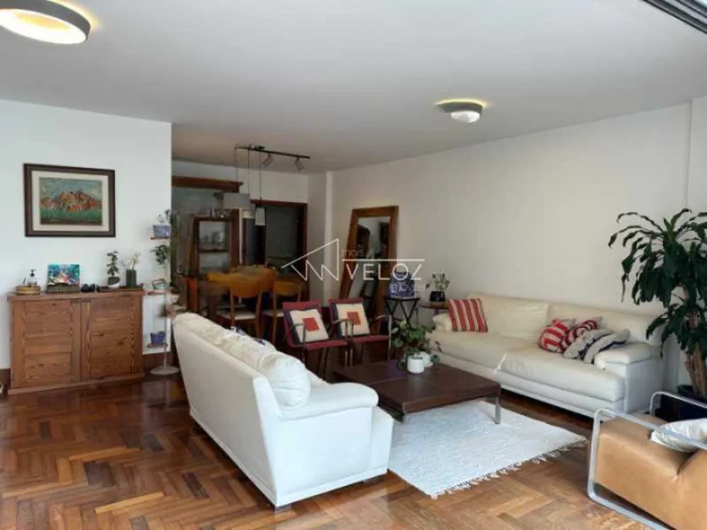 Apartamento, 3 quartos, 140 m² - Foto 1
