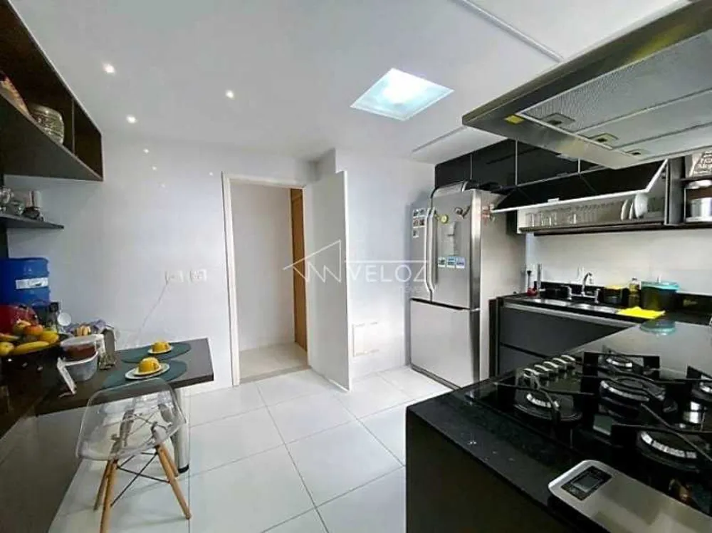 Apartamento, 3 quartos, 130 m² - Foto 1