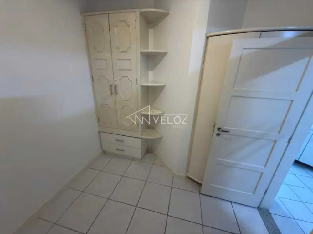 Apartamento, 3 quartos, 216 m² - Foto 2