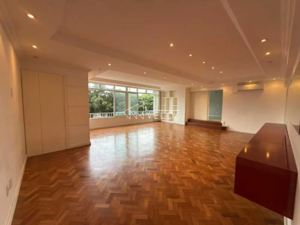 Apartamento, 3 quartos, 216 m² - Foto 1