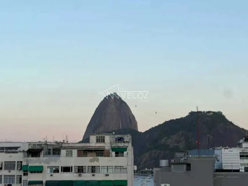 Cobertura, 3 quartos, 209 m² - Foto 3