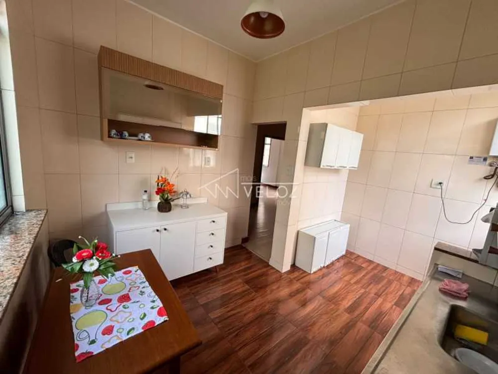Apartamento, 3 quartos, 140 m² - Foto 2