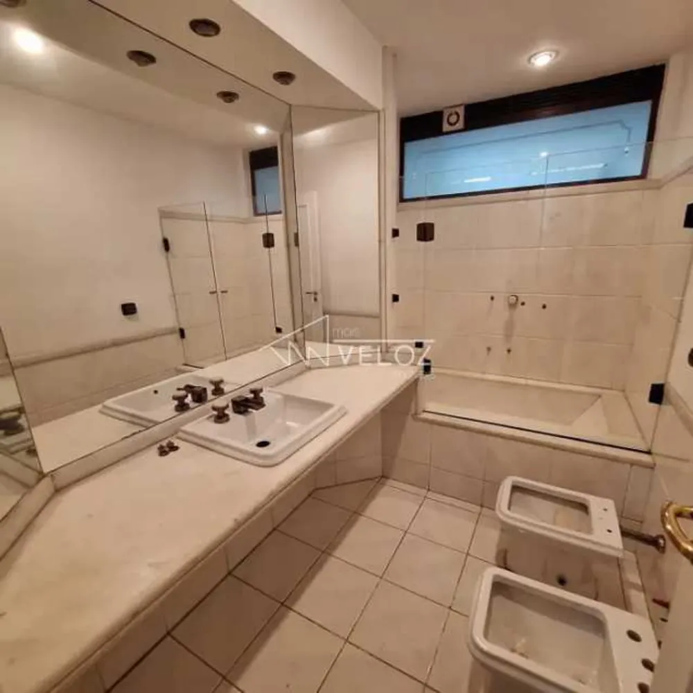 Apartamento, 4 quartos, 246 m² - Foto 2
