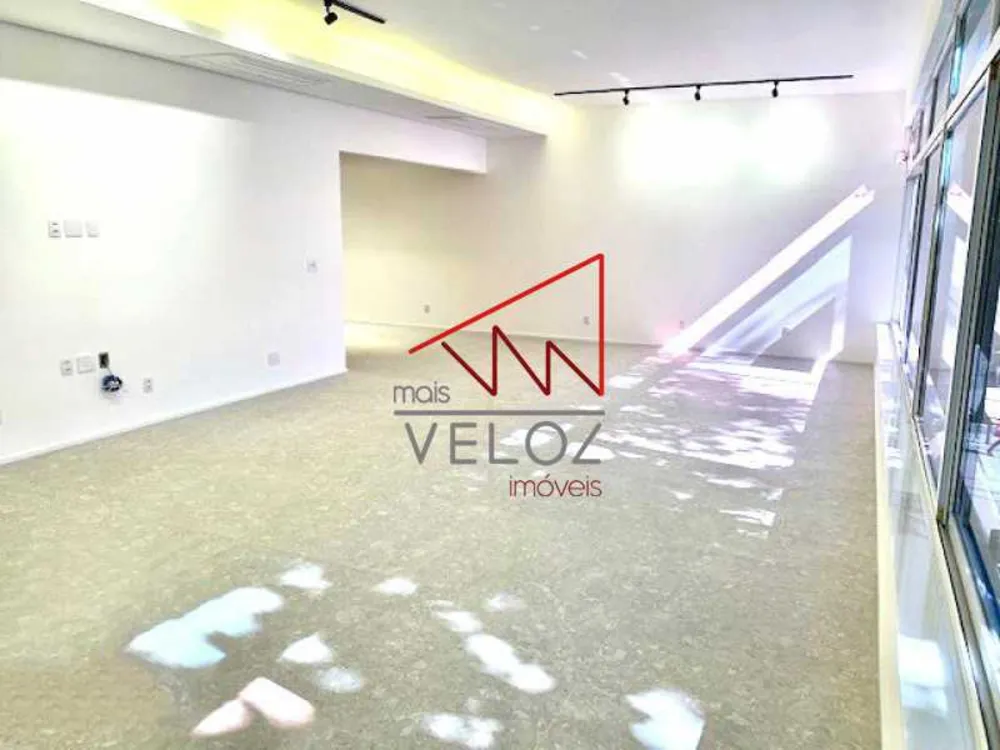 Apartamento, 3 quartos, 188 m² - Foto 2