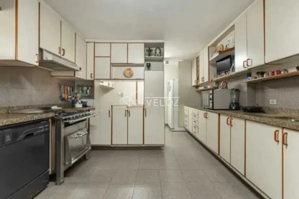 Apartamento, 4 quartos, 330 m² - Foto 21