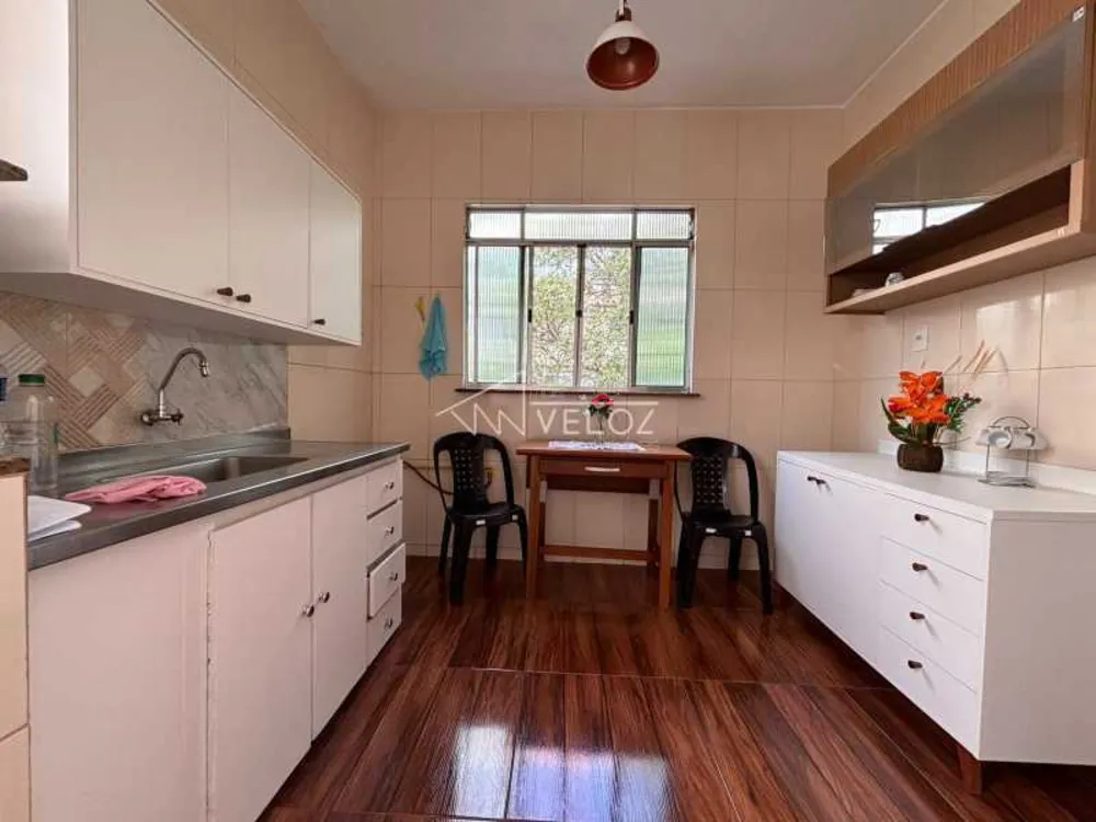Apartamento, 3 quartos, 140 m² - Foto 1