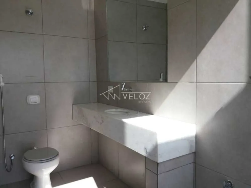 Cobertura, 3 quartos, 220 m² - Foto 2