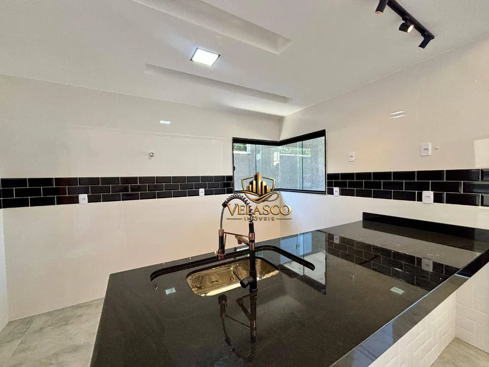 Casa, 3 quartos, 176 m² - Foto 1