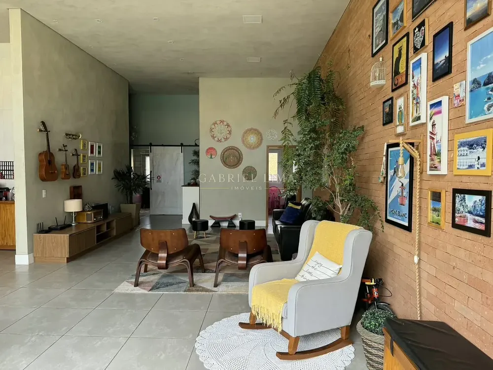 Casa, 3 quartos, 1000 m² - Foto 1
