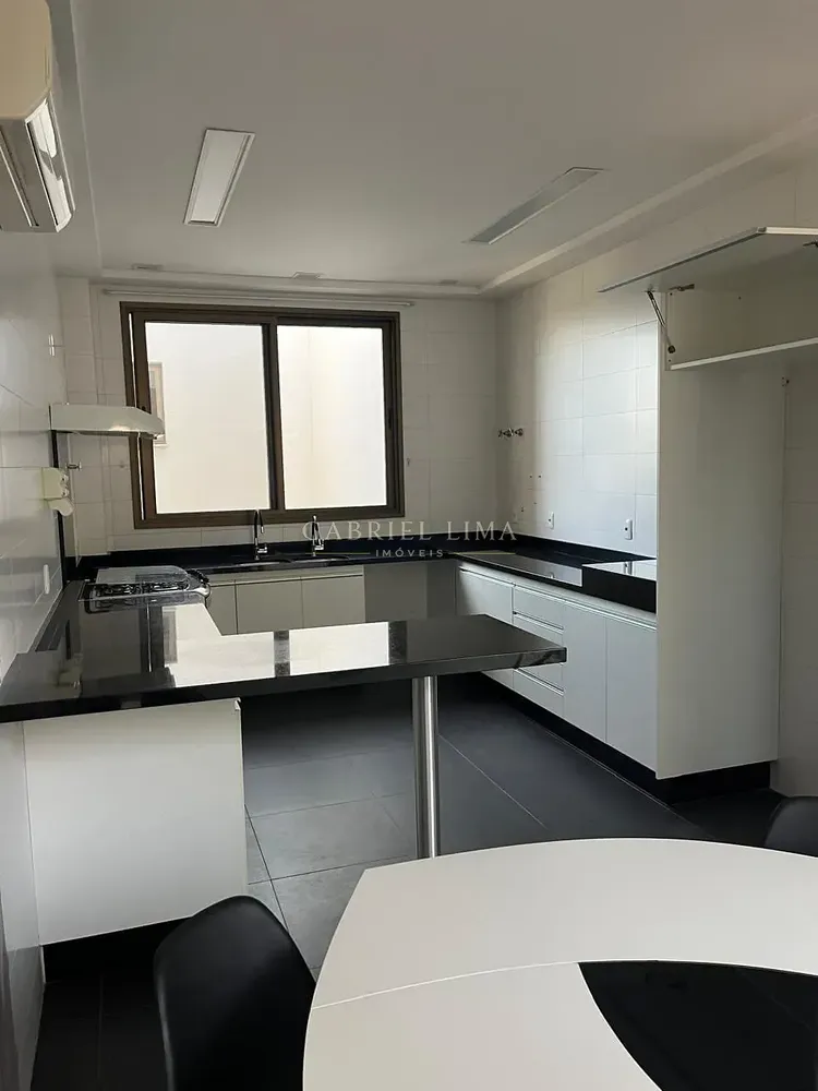 Casa, 4 quartos, 550 m² - Foto 2