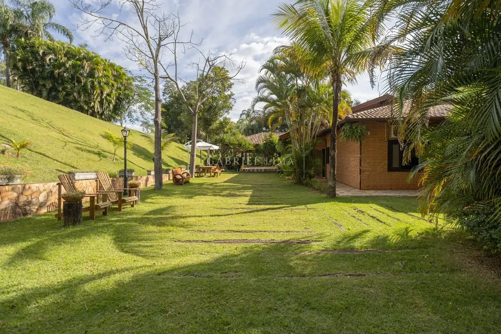 Apartamento, 5 quartos, 184560 m² - Foto 1