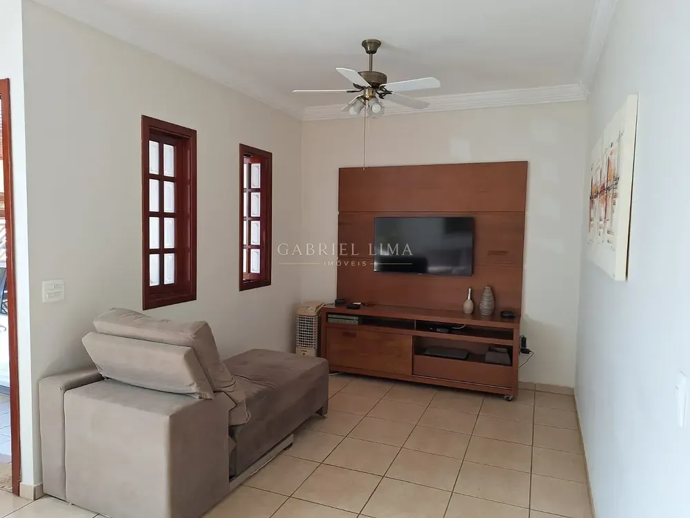 Casa, 4 quartos, 296 m² - Foto 1