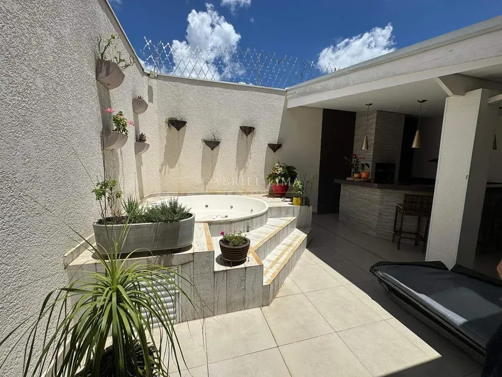 Casa, 3 quartos, 209 m² - Foto 8