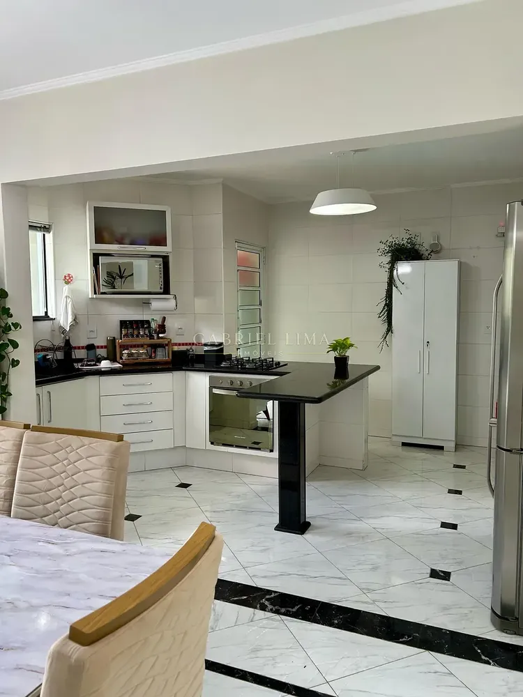 Casa, 3 quartos, 275 m² - Foto 4