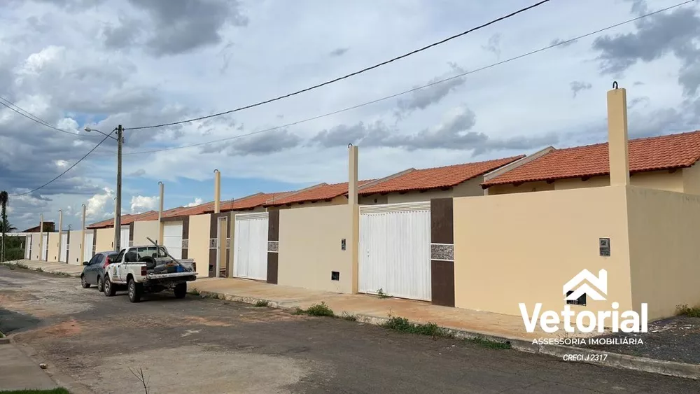 Casa à venda com 2 quartos - Foto 1