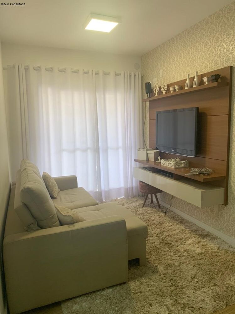 Apartamento para alugar com 3 quartos, 76m² - Foto 1
