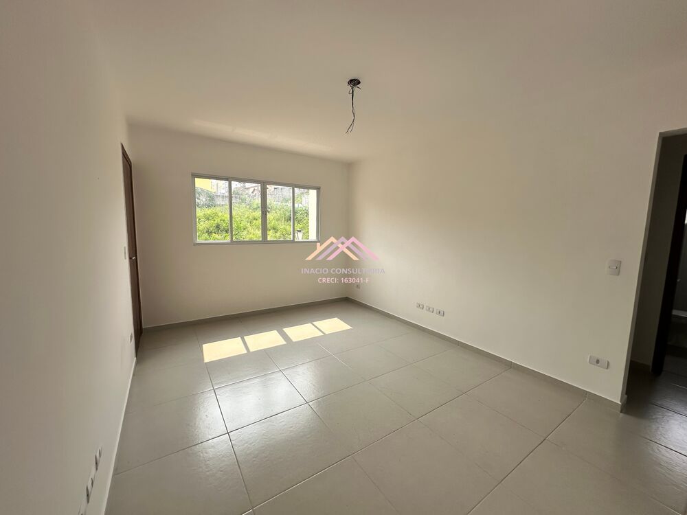 Apartamento à venda com 2 quartos, 70m² - Foto 3