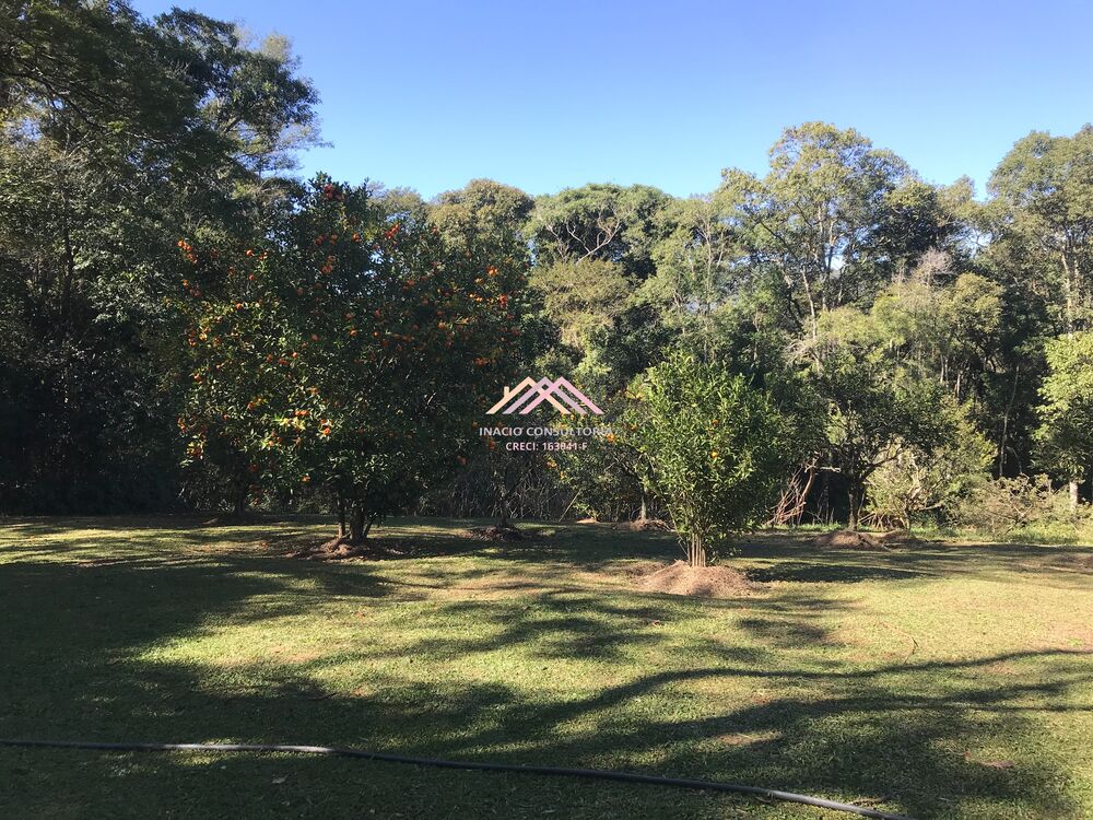 Sítio, 2 quartos, 20000 m² - Foto 1