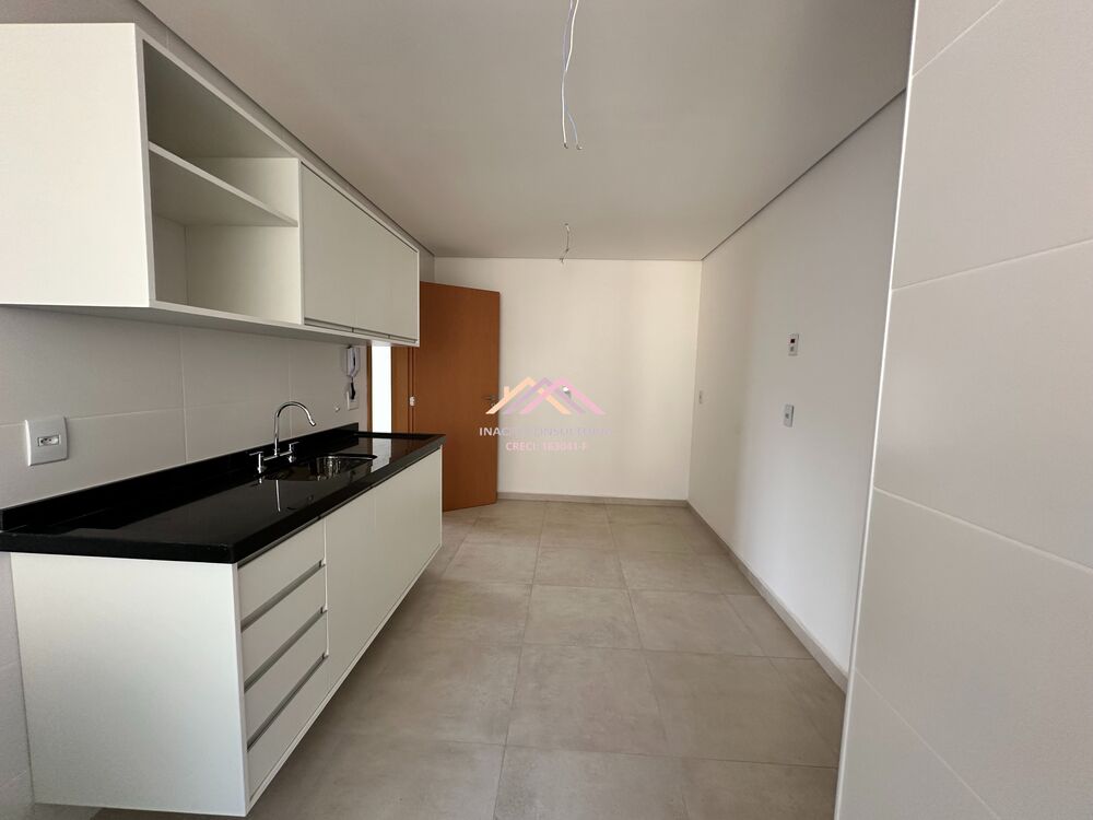 Apartamento à venda com 3 quartos, 112m² - Foto 3