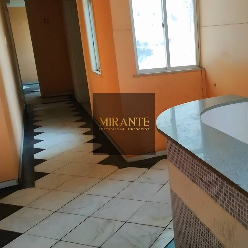 Prédio Inteiro à venda, 1800m² - Foto 2