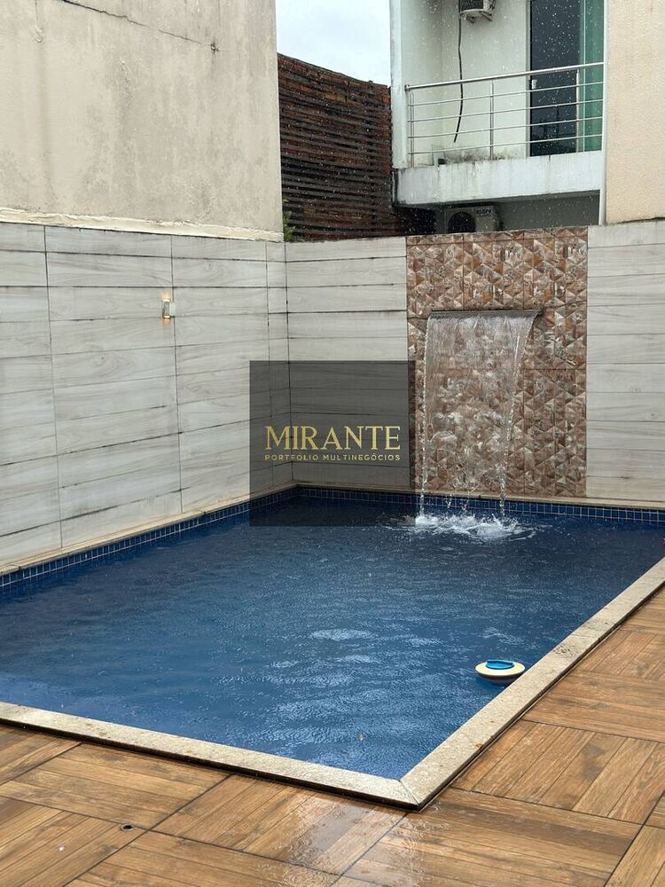 Casa de Condomínio à venda com 3 quartos, 300m² - Foto 2