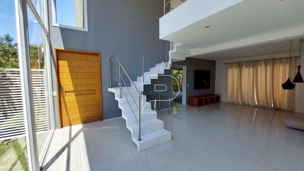 Casa à venda e aluguel com 4 quartos, 306m² - Foto 3