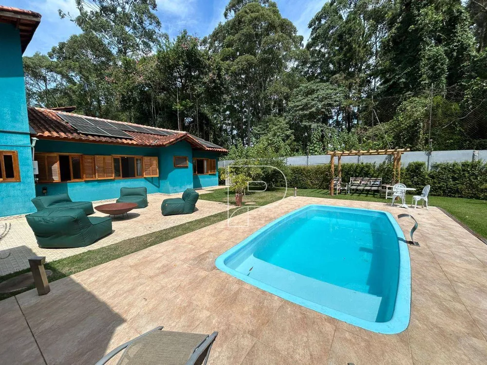 Casa de Condomínio à venda com 4 quartos, 300m² - Foto 1