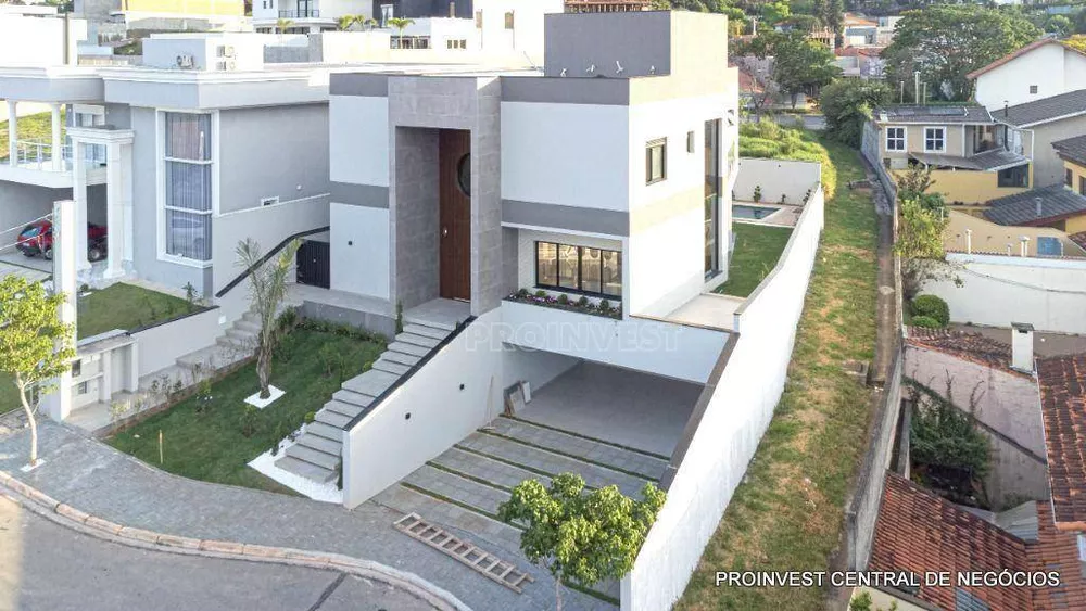 Casa de Condomínio à venda com 4 quartos, 421m² - Foto 1